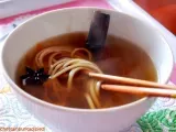Ricetta Zuppa di noodles con pollo, anice stellato, cannella e zenzero