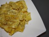 Ricetta Tagliatelle allo zafferano e semi di papavero