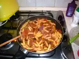 Ricetta Ditali alla siciliana, coniglio alla paesana e insalata di puntarelle