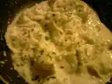 Ricetta Mezzelune di carciofi in fonduta di brie, noci e speck