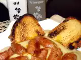 Ricetta Purea di fave con salsiccia fresca e pane abbrustolito