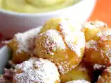 Ricetta Bignè fritti con crema alla vaniglia