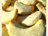 Ricetta Mezzelune friabili di nocciole e vaniglia (ricetta kipferl alla vaniglia)