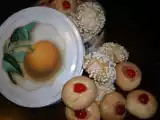 Ricetta Dolcetti alle mandorle con ciliegie candite