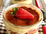 Ricetta Piccoli tiramisù al pistacchio con fragole