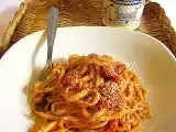Ricetta Gli stringozzi agli albumi con sugo all'aglione