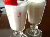 Ricetta Lassì yogurt-miele-cannella e fragola- vaniglia