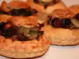 Ricetta Barchette di zucchine, uvette e pinoli all'aceto balsamico