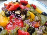 Ricetta Antipasto di peperoni con capperi, acciughe, olive nere e prezzemolo
