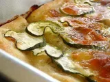 Ricetta Pizza con zucchine, emmental e pesto alla menta