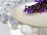 Ricetta Panna cotta profumata alla lavanda