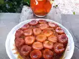 Ricetta Merenda estiva: torta rovesciata di albicocche e tè freddo alla frutta e vaniglia