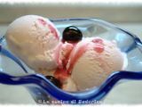 Ricetta Gelato alla panna affogato all'amarena