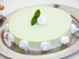 Ricetta Torta di meringa con crema di cioccolato bianco alla menta e tequila