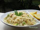 Ricetta Riso basmati con zucchine sesamo tostato e menta