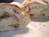 Ricetta Brioche di pane bianco con pancetta e cipolla