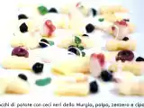 Ricetta Gnocchi di patate con ceci neri della murgia, polpo, zenzero e cipolla