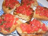 Ricetta Crostini piccanti pomodoro