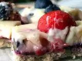 Ricetta Crostata di grano saraceno con crema, lamponi, mirtilli e fragole