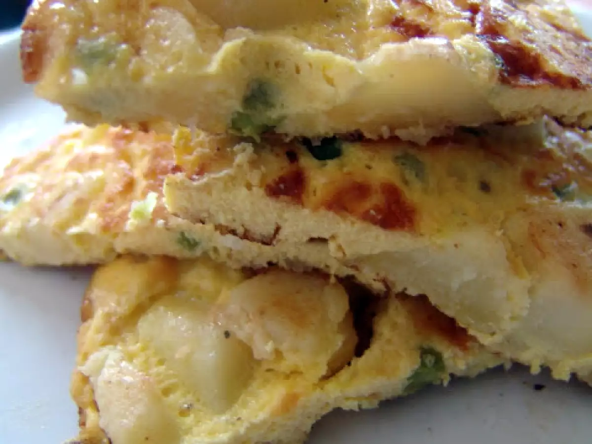Ricetta Frittata con solo tuorli: la ricetta del recupero semplice e proteica
