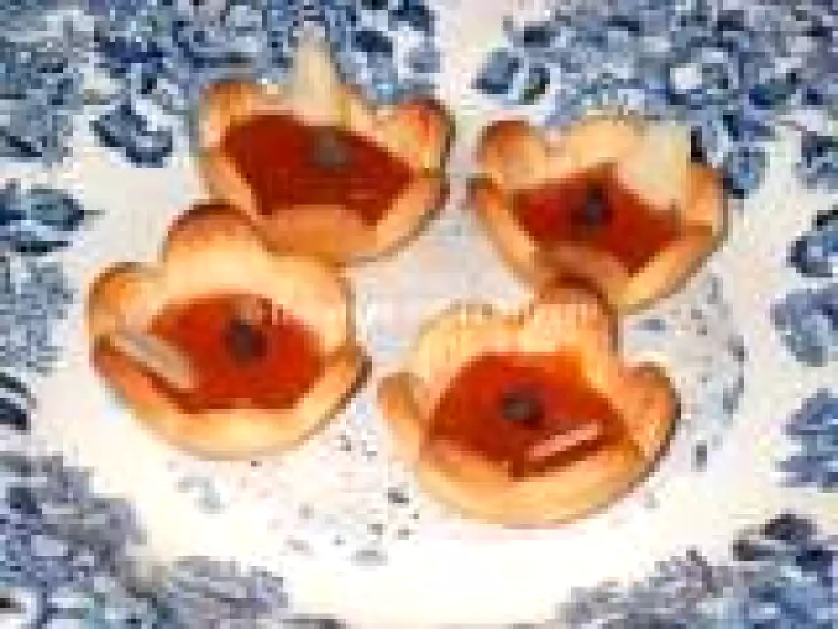Piccoli cestini di frolla salati e dolci