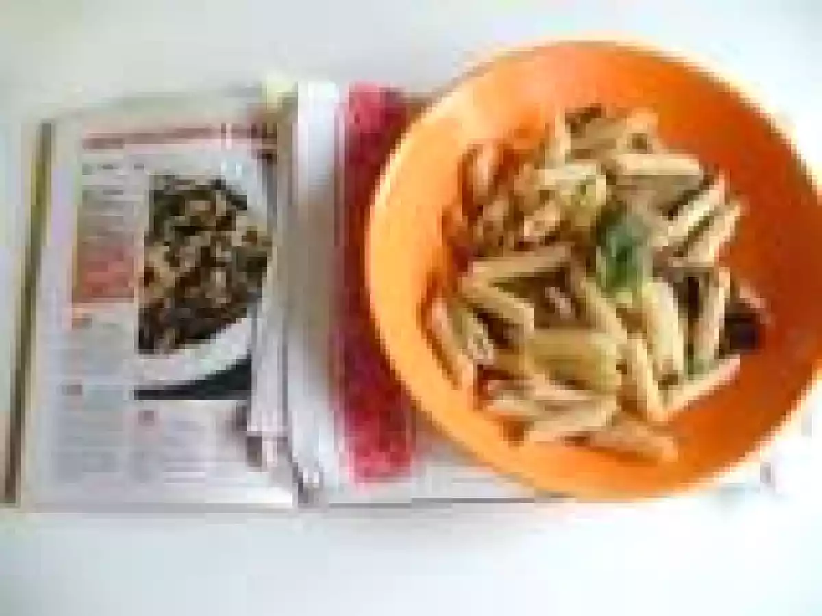 Penne ai funghi e basilico
