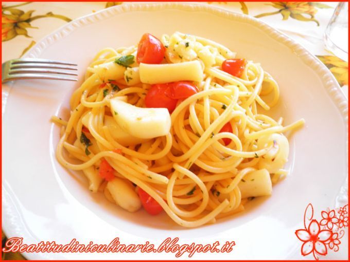 Spaghetti con seppie e pomodorini