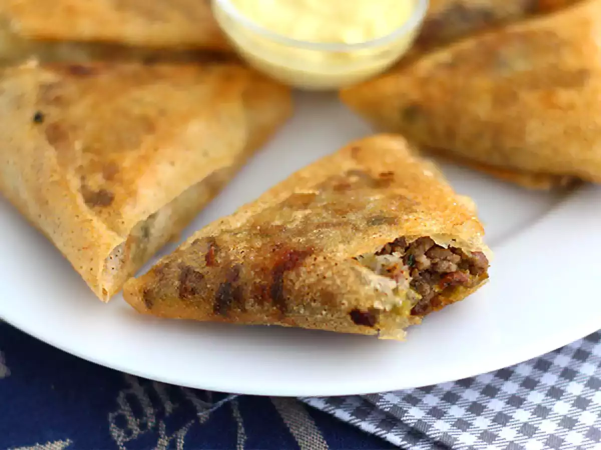 Ricetta Samosa di carne: l'antipasto speziato che conquista a ogni morso