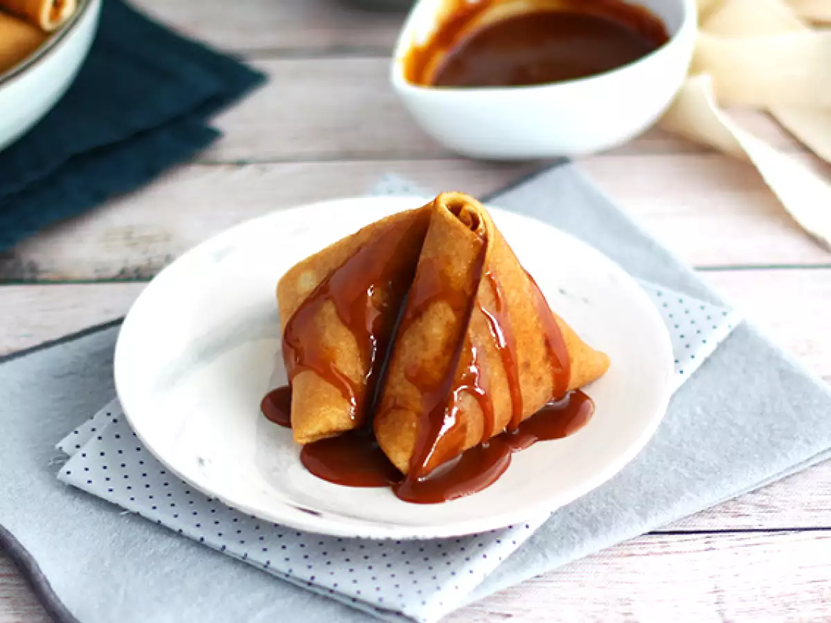 Ricetta Fagottini di crepes con mele caramellate
