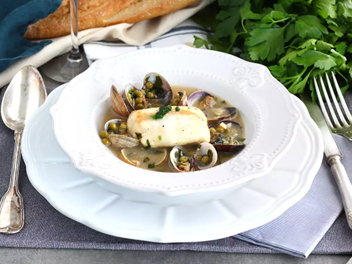 Ricetta Filetto di merluzzo con vongole e piselli