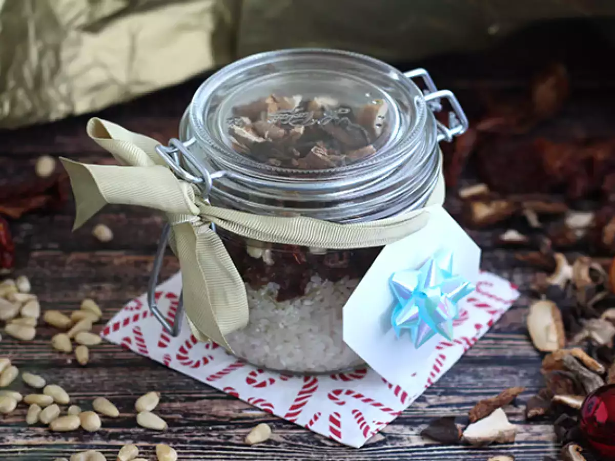 Ricetta Preparato per risotto ai funghi, pomodori secchi e pinoli