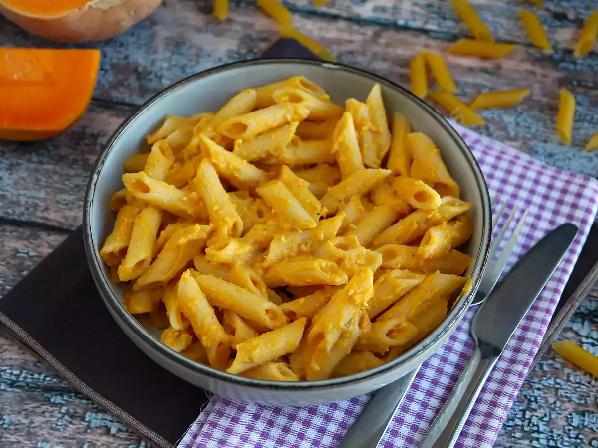 Ricetta Penne alla zucca, una ricetta semplice e gustosa