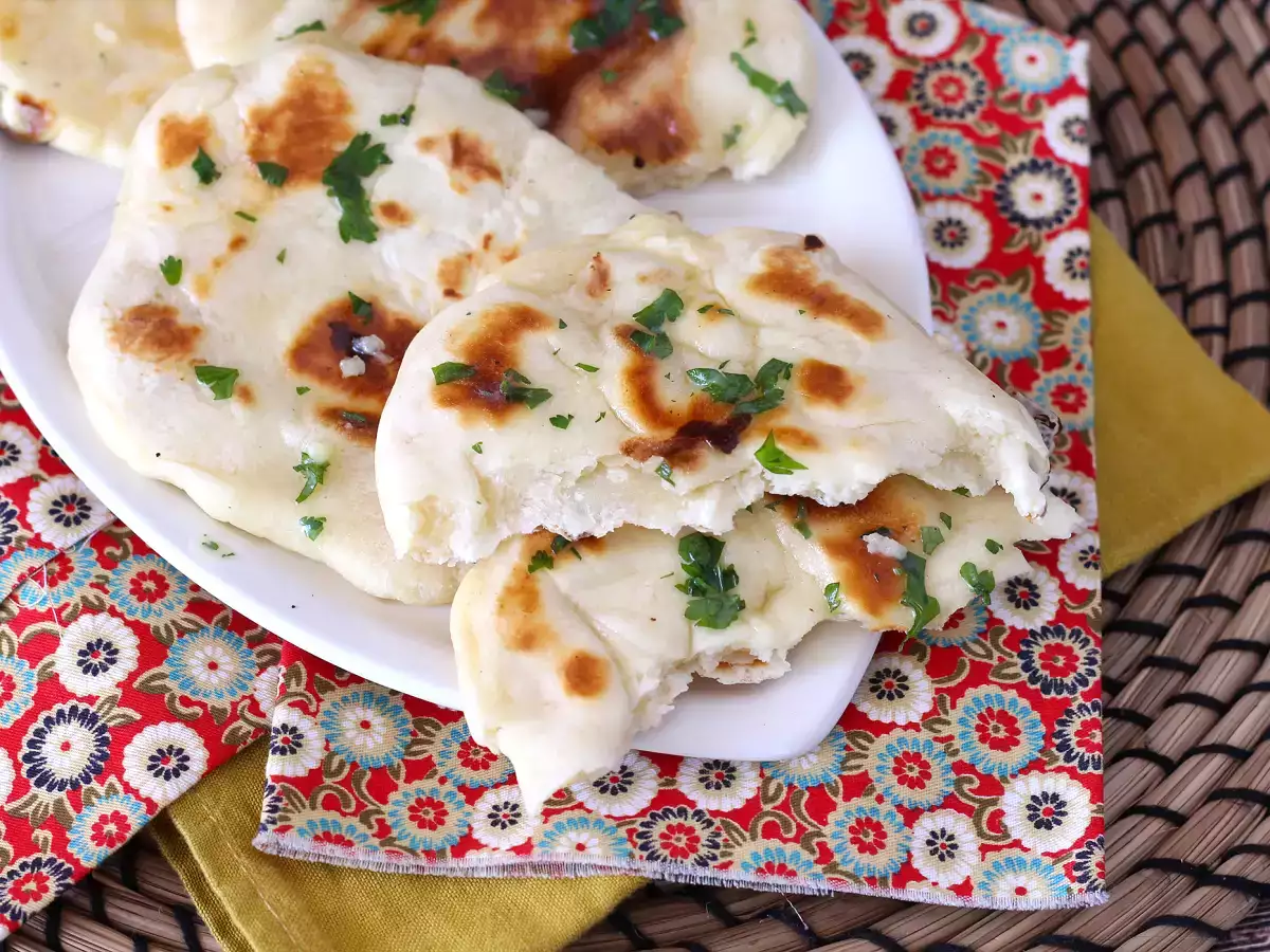 Ricetta Cheese naan in padella - ricetta veloce