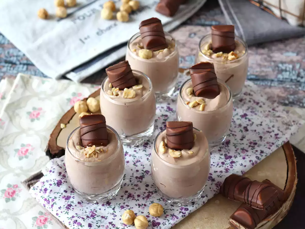 Ricetta Crema kinder bueno, il dessert monoporzione e senza cottura da provare a casa