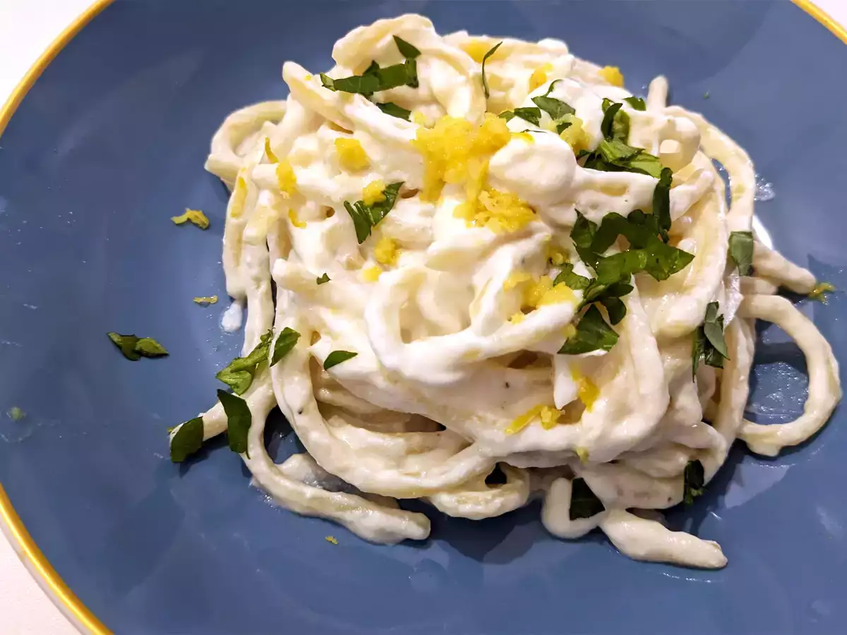 Ricetta Pasta con ricotta e limone, un primo piatto delicato e facilissimo da preparare!