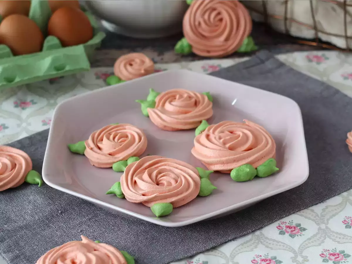 Ricetta Roselline di meringa delicate ed eleganti!