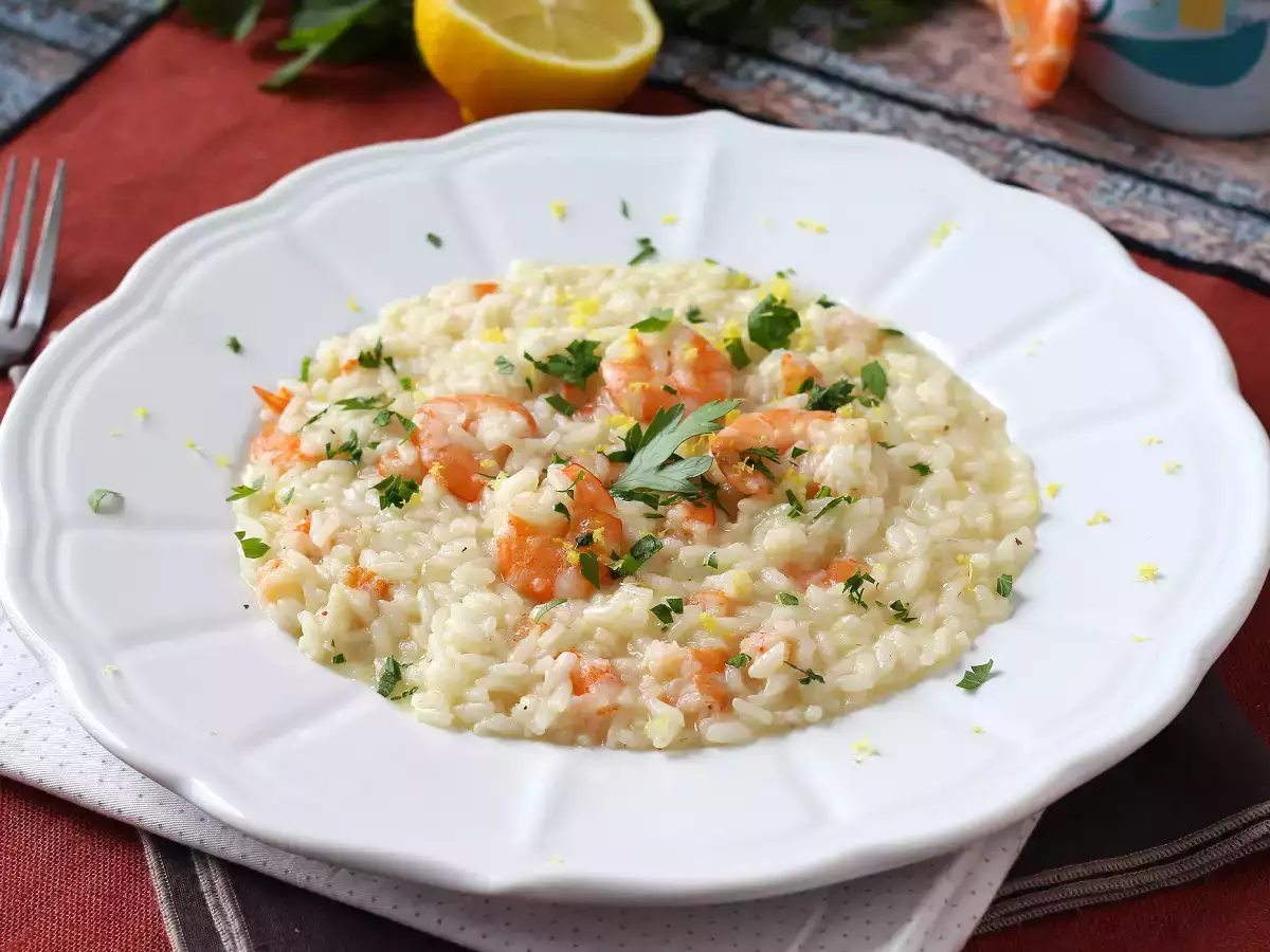 Ricetta Risotto gamberi e limone, il primo piatto elegante e facile da preparare