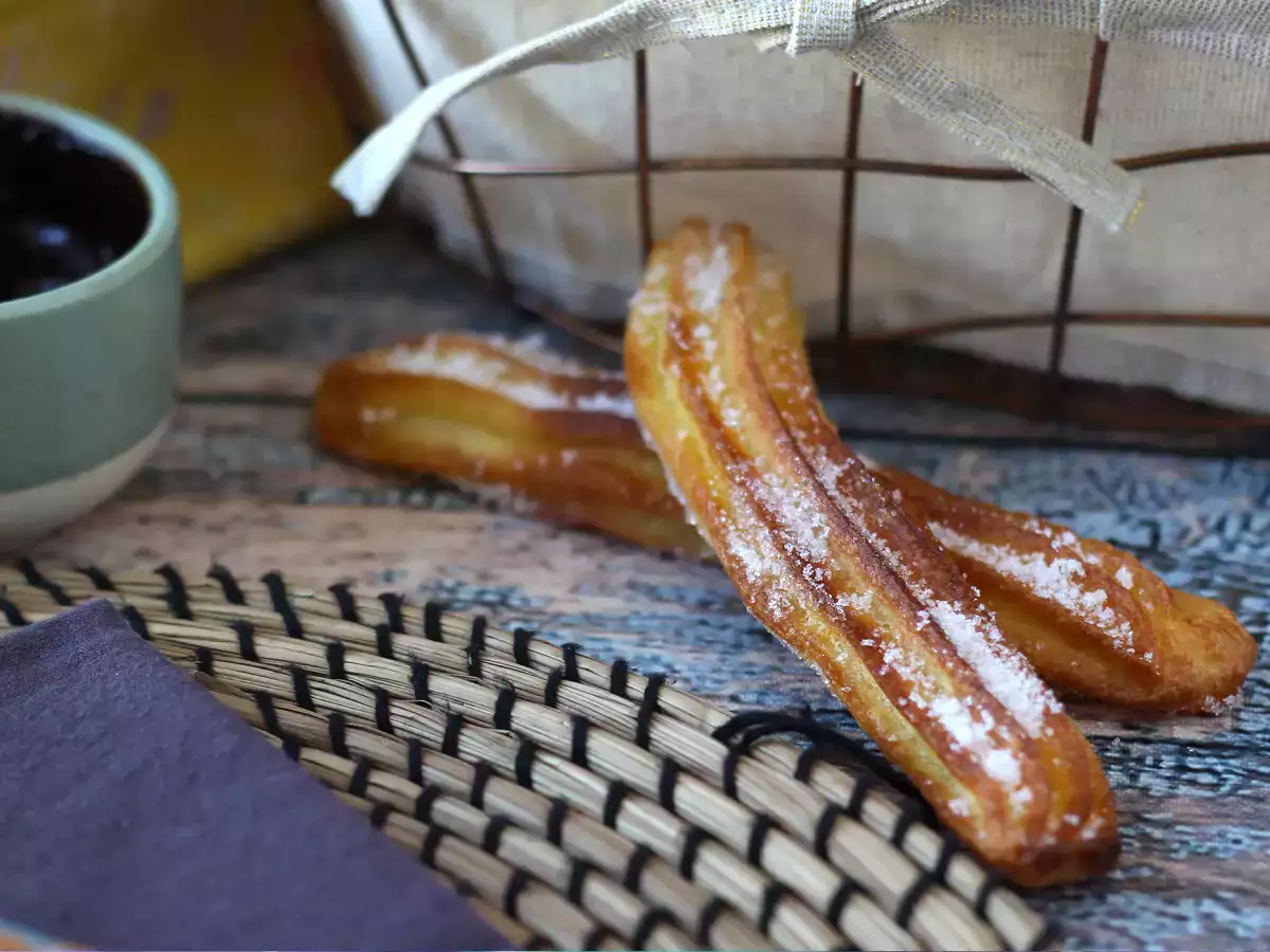 Ricetta Churros in friggitrice ad aria: soffici dentro e croccanti fuori!