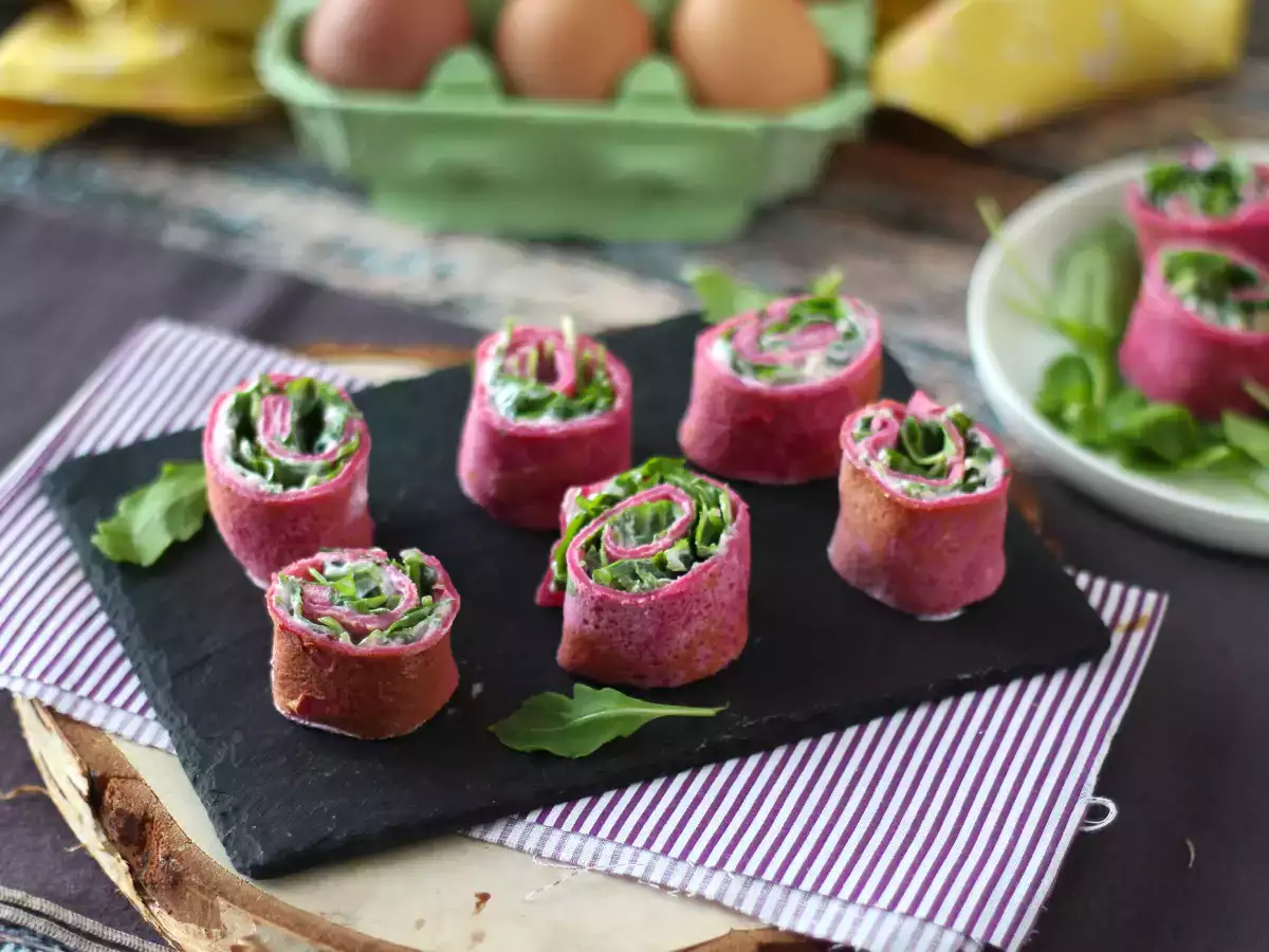 Ricetta Rotolini di crepes alla barbabietola con ricotta e rucola