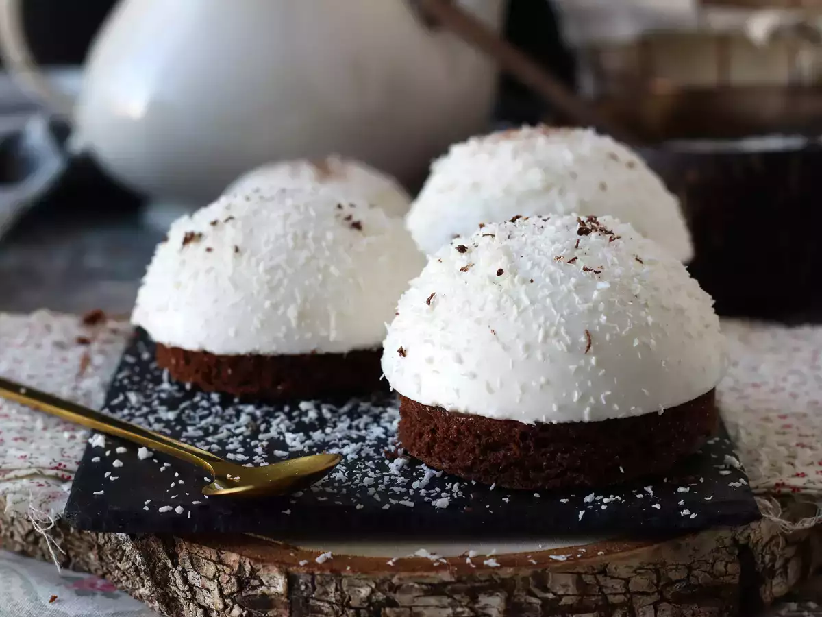 Ricetta Semisfere di cioccolato e cocco: irresistibili al primo morso!