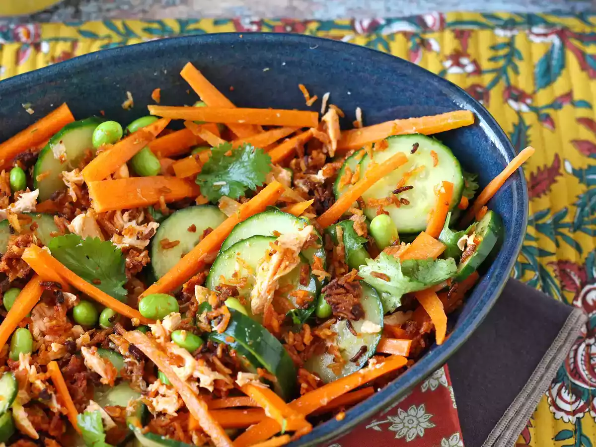 Ricetta Insalata di riso croccante con salmone piccante: pronta in pochi passaggi