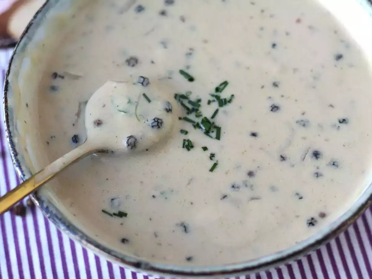 Ricetta Salsa al pepe fatta in casa: ricetta facile, cremosa e perfetta per la carne