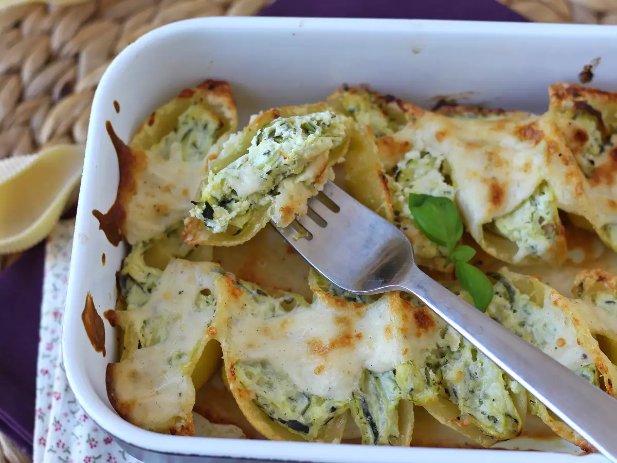 Ricetta Conchiglioni ripieni ricotta, zucchine e limone: cremosi e gratinati al forno