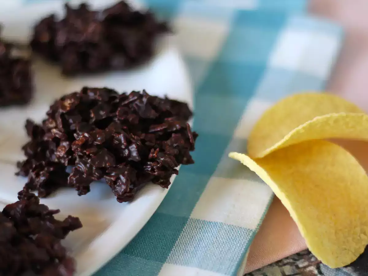 Ricetta Pringles al cioccolato stile rose del deserto: croccanti e veloci