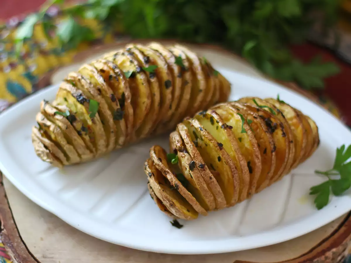 Ricetta Patate hasselback in friggitrice ad aria: croccanti e facili