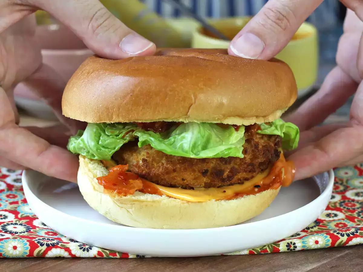 Ricetta Chickenburger coreano: croccante, leggermente piccante e davvero goloso
