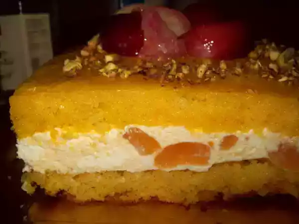 Ricetta Torta farcita con yogurt e pesche