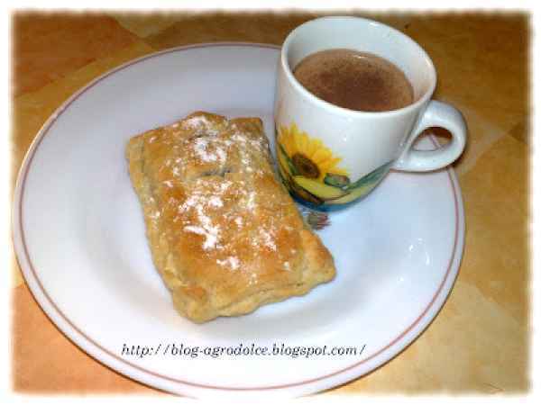 Ricetta Fagottini di pere e cioccolato fondente... per un dolce risveglio!