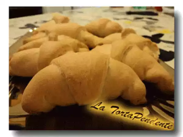 Ricetta Croissant salati con pancetta affumicata