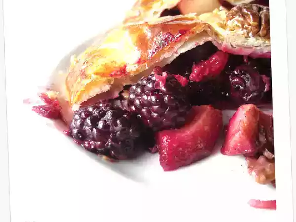 Ricetta Strudel ai frutti di bosco - ricetta facile